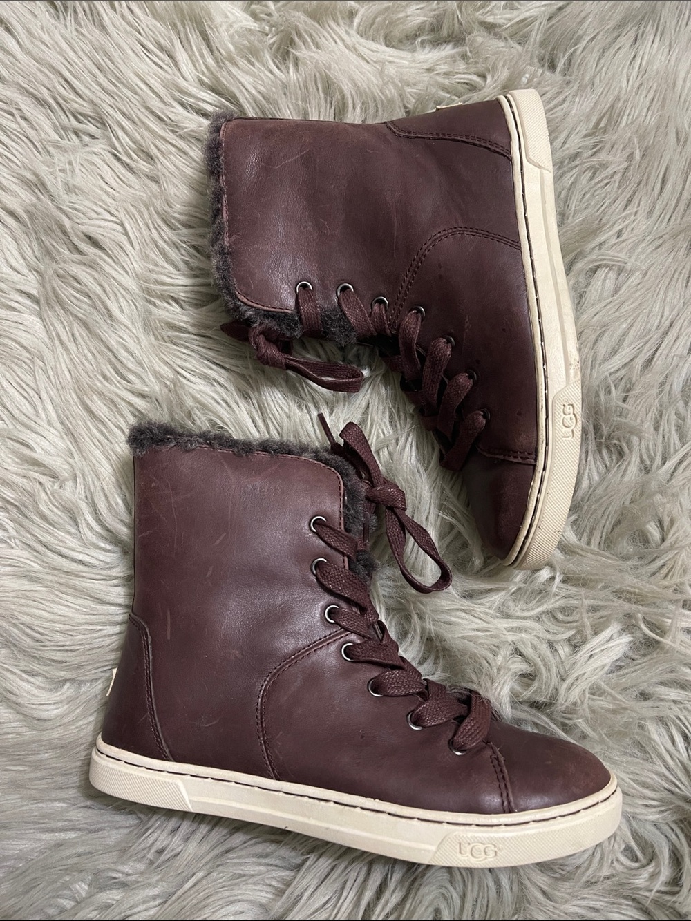 UGG Croft Women's Burgundy Leather Lace-Up boots
